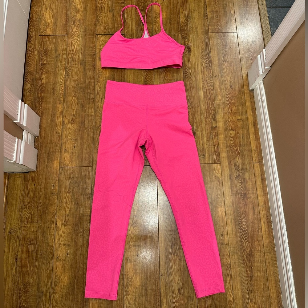 Zyia pink leopard set
